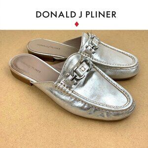 Donald J Pliner "Sylvi" Metallic Gold/Silver Mules Vacation Resort Summer Sz 8B